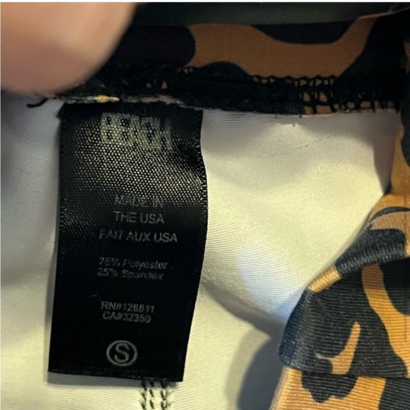 Beach Riot Piper Leggings in Leopard print size small - Picture 6 of 9